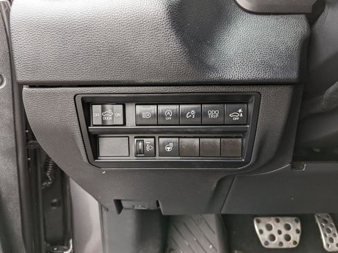 Used 2022 Toyota Tundra SR5 w/ TRD Off-Road Package image 14