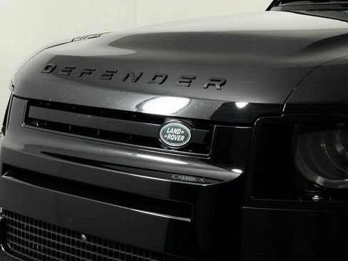Used 2023 Land Rover Defender 110 V8 AWD/4WD image 13