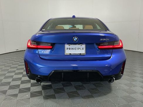 Certified 2025 BMW 330i Sedan w/ M Sport Package RWD image 6