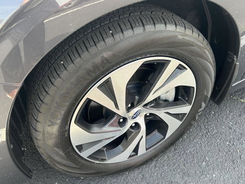 Used 2024 Subaru Legacy Premium image 7