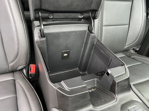 Used 2023 GMC Sierra 1500 Denali w/ Denali Reserve Package image 25