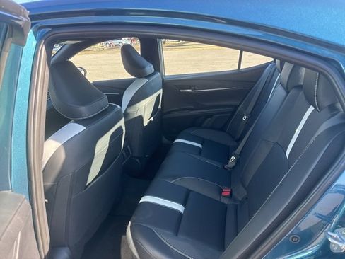 Used 2025 Toyota Camry SE image 16