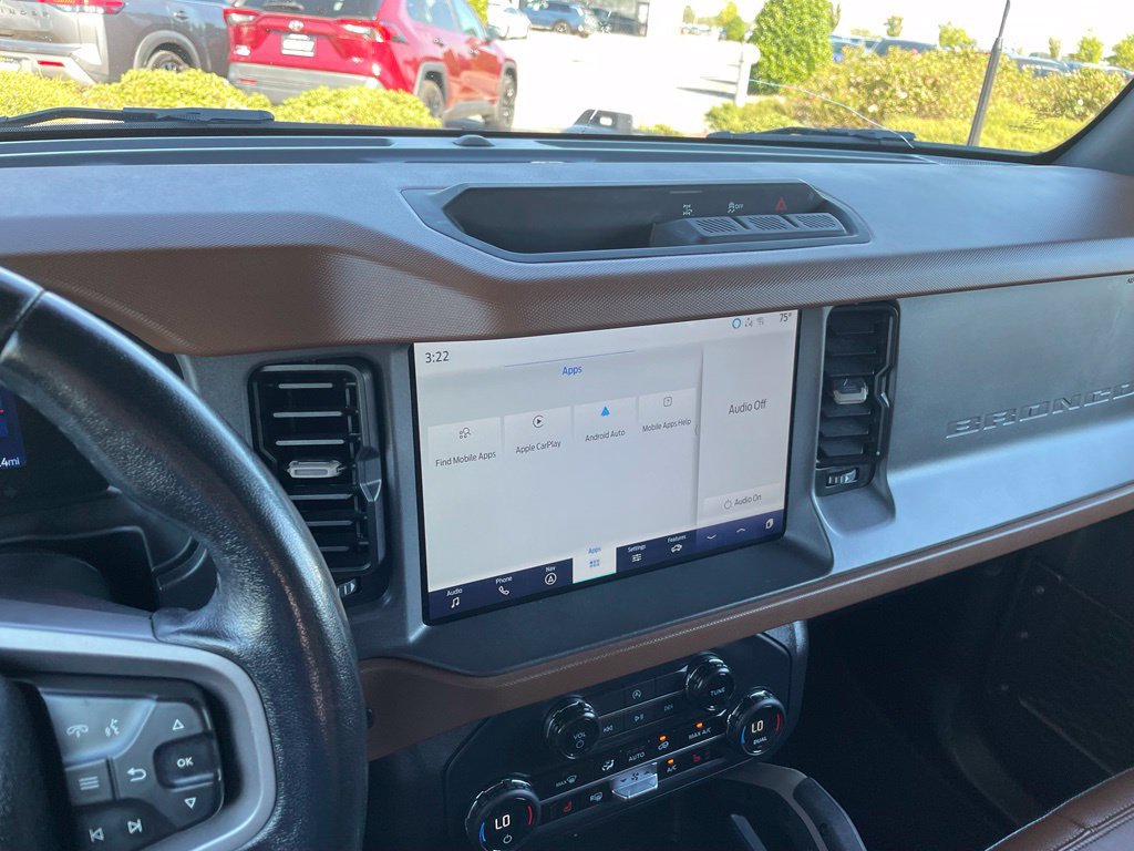 Used 2024 Ford Bronco Outer Banks AWD/4WD image 16