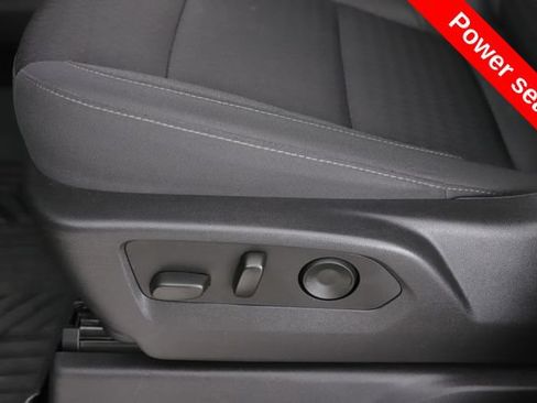 Used 2024 Chevrolet Silverado 1500 RST w/ Z71 Off-Road Package AWD/4WD image 18