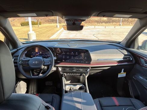 New 2026 Chevrolet Traverse RS AWD/4WD image 19