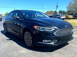Used 2017 Ford Fusion SE w/ Fusion SE Technology Package image 1