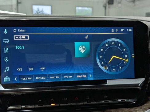 Certified 2022 Chevrolet Silverado 1500 LT AWD/4WD image 24