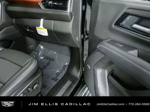 Used 2025 GMC Yukon XL Denali w/ Sun & Power Step Package AWD/4WD image 24