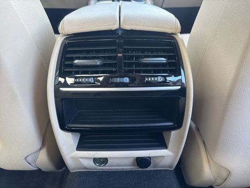 Used 2018 BMW 530i xDrive image 16