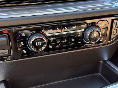 Used 2024 Chevrolet Silverado 1500 High Country w/ High Country Premium Package image 22