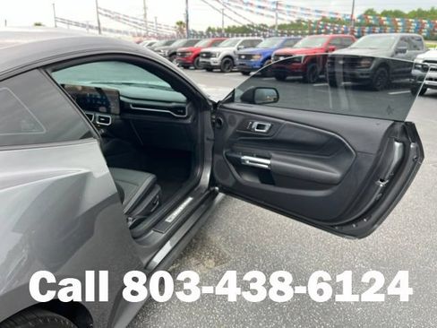Used 2025 Ford Mustang GT Premium RWD image 10