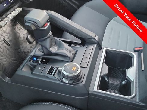 Used 2025 Toyota Tacoma TRD Sport AWD/4WD image 12