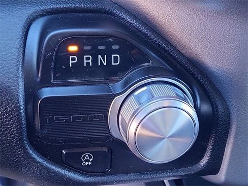 Used 2024 RAM 1500 Laramie image 25