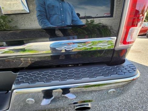 Used 2016 RAM 1500 Limited image 25