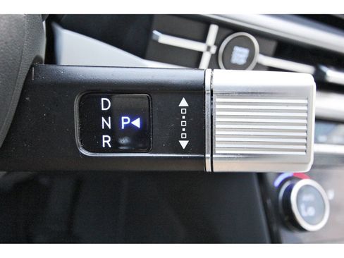 Certified 2025 Hyundai Santa Fe SEL FWD image 28