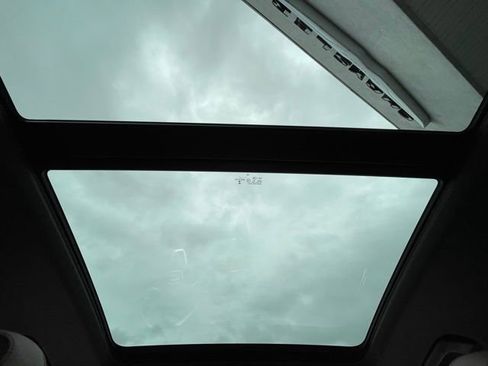 Used 2018 Audi Q5 2.0T Premium image 22