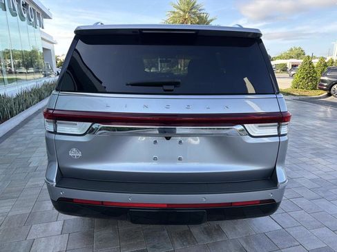 Used 2023 Lincoln Navigator Reserve RWD image 3