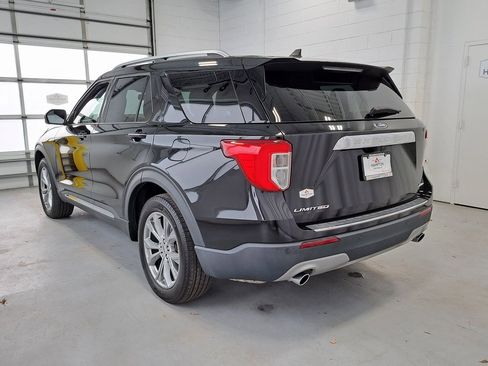 Used 2022 Ford Explorer Limited image 7