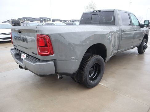 New 2026 RAM 3500 Laramie image 21