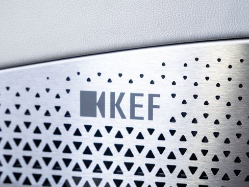 Used 2025 Lotus Emira image 7