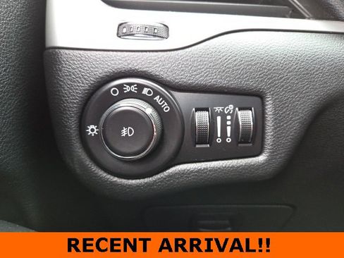 Used 2015 Jeep Cherokee Trailhawk w/ Cold Weather Group image 49
