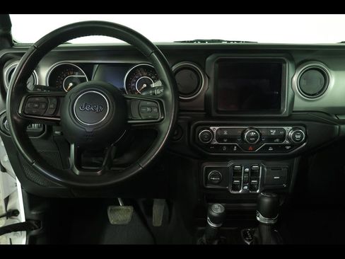 Used 2022 Jeep Gladiator Sport AWD/4WD image 13