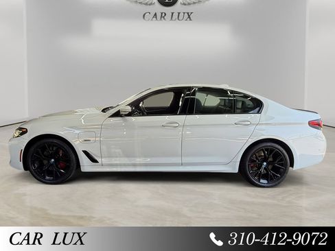 Used 2023 BMW 530e w/ M Sport Package RWD image 2