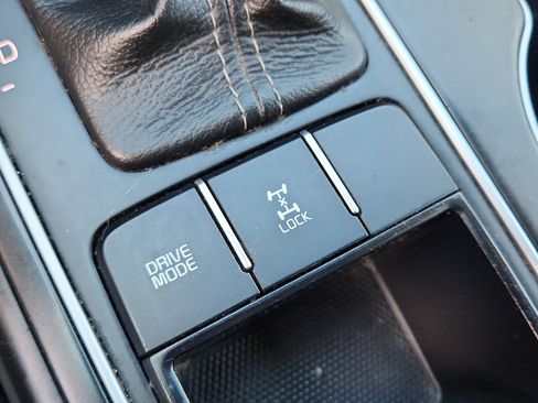 Used 2017 Kia Sorento LX image 30