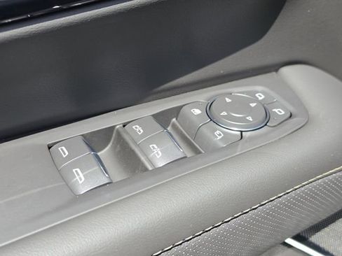 New 2026 Chevrolet Suburban Premier RWD image 22