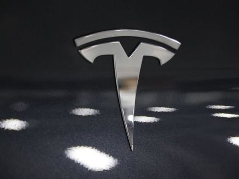 Used 2025 Tesla Model Y Long Range AWD/4WD image 15