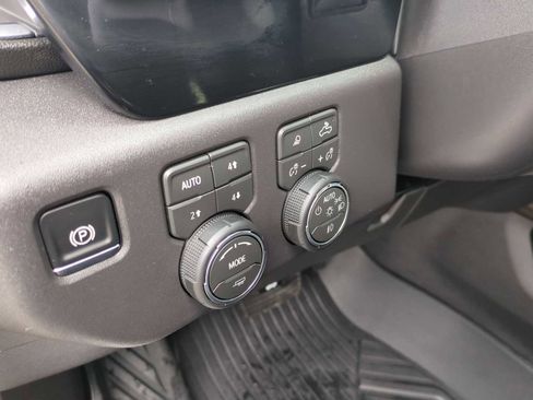 Used 2026 Chevrolet Silverado 1500 LT Trail Boss w/ Safety Package AWD/4WD image 35
