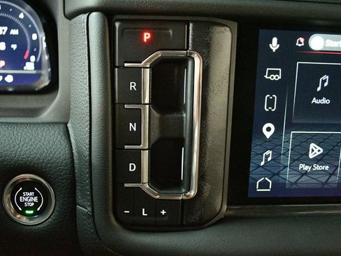 Used 2024 GMC Yukon XL Denali AWD/4WD image 71