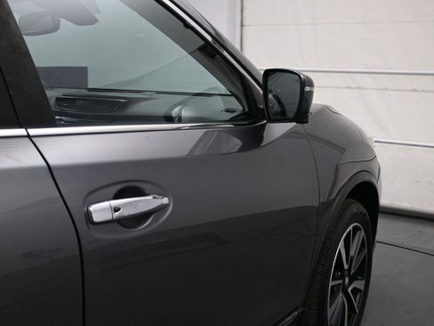 Used 2019 Nissan Rogue SL w/ Premium Package AWD/4WD image 12