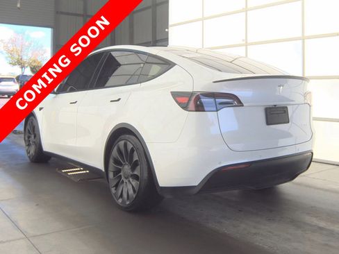 Used 2022 Tesla Model Y Performance AWD/4WD image 4