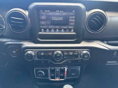 Used 2023 Jeep Wrangler Unlimited Sport AWD/4WD image 18