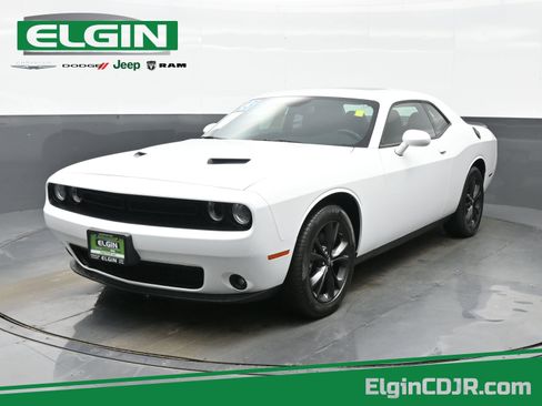 Used 2023 Dodge Challenger SXT w/ Blacktop Package image 1
