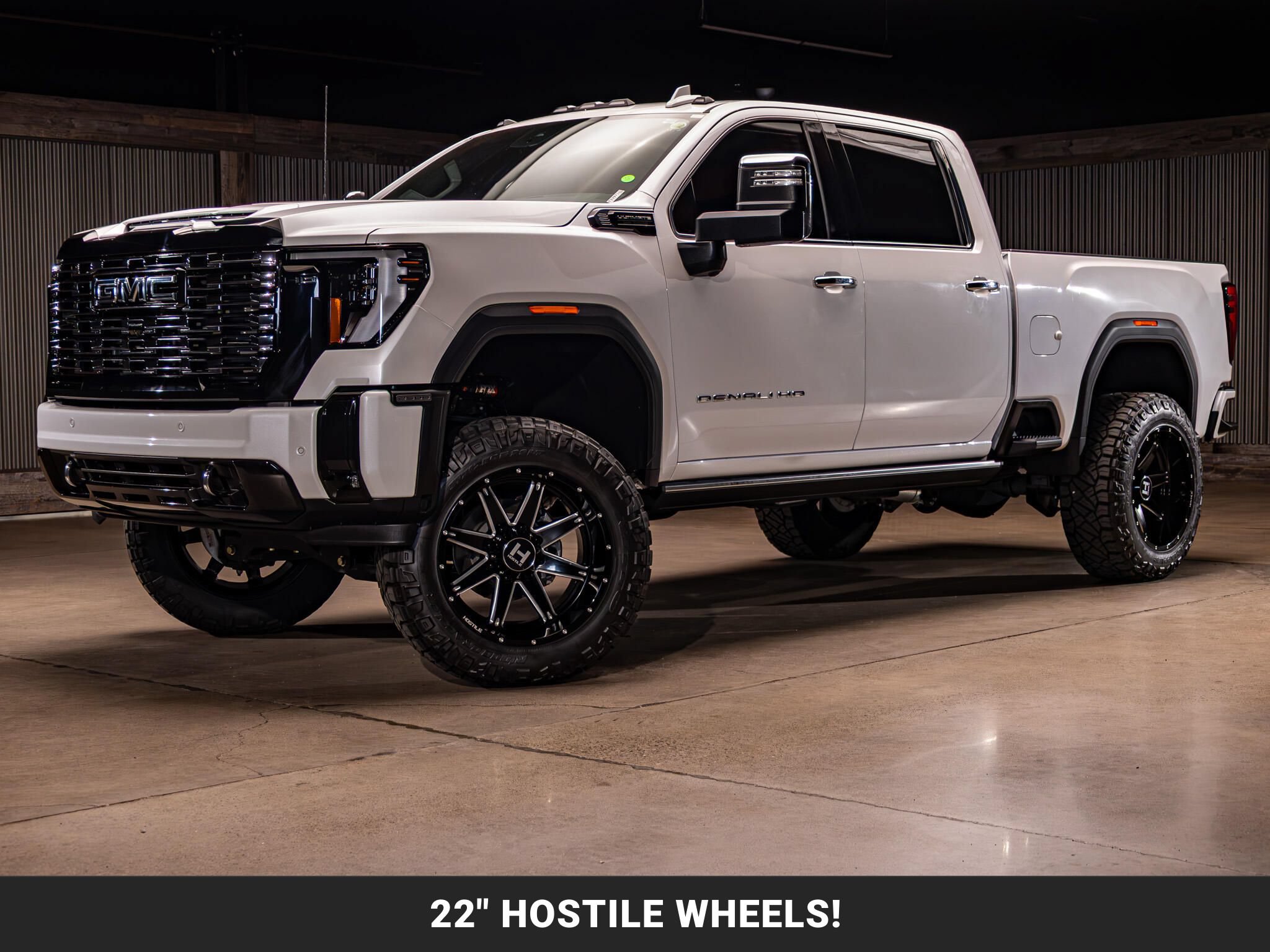 Used 2025 GMC Sierra 2500 Denali Ultimate AWD/4WD image 4