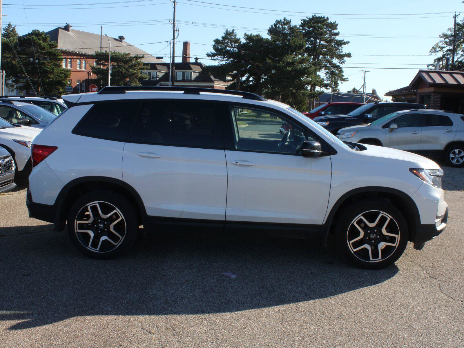 Used 2023 Honda Passport Elite image 4