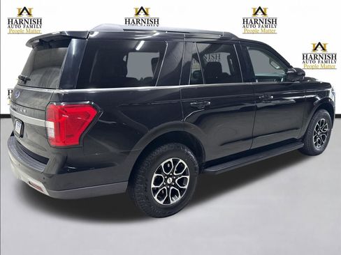 Used 2024 Ford Expedition XLT AWD/4WD image 12