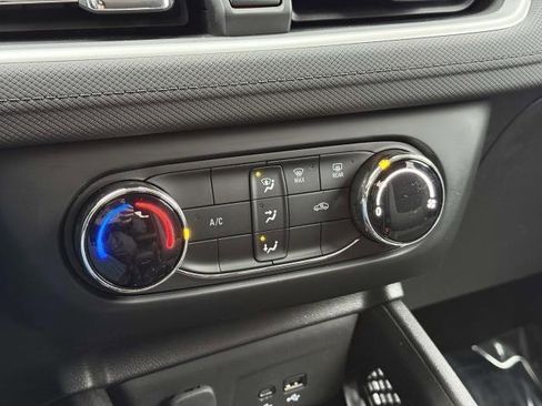 Used 2024 Chevrolet TrailBlazer LS w/ LS Convenience Package image 24