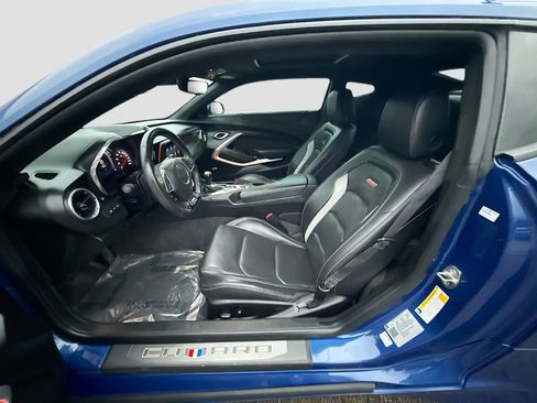 Used 2019 Chevrolet Camaro SS image 12