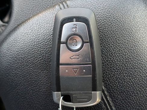 Used 2021 Ford Mustang Premium RWD image 30