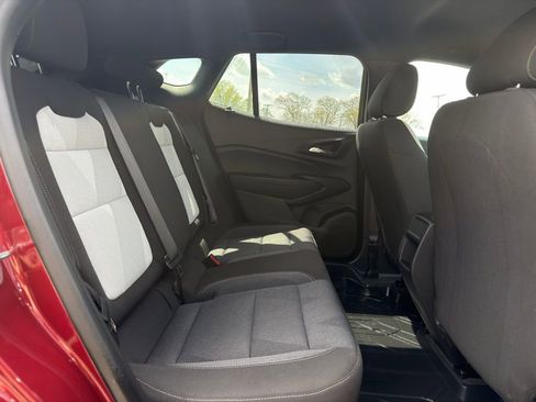 Used 2024 Chevrolet Trax RS w/ Driver Confidence Package FWD image 27