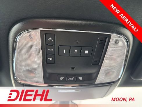 Used 2021 Jeep Grand Cherokee Limited image 41