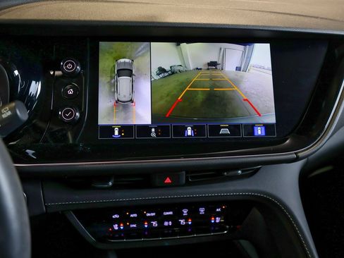 Certified 2023 Buick Envision Avenir image 17