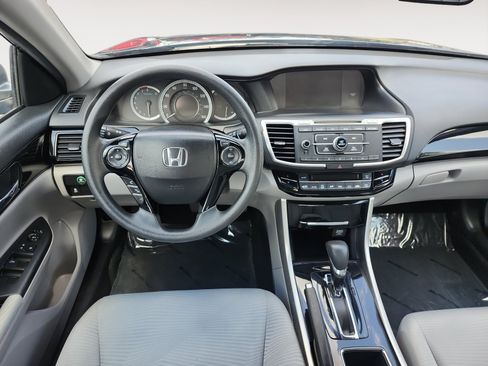 Used 2016 Honda Accord LX image 10