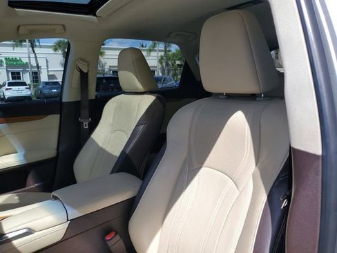 Used 2019 Lexus RX 350 FWD w/ Premium Package image 11
