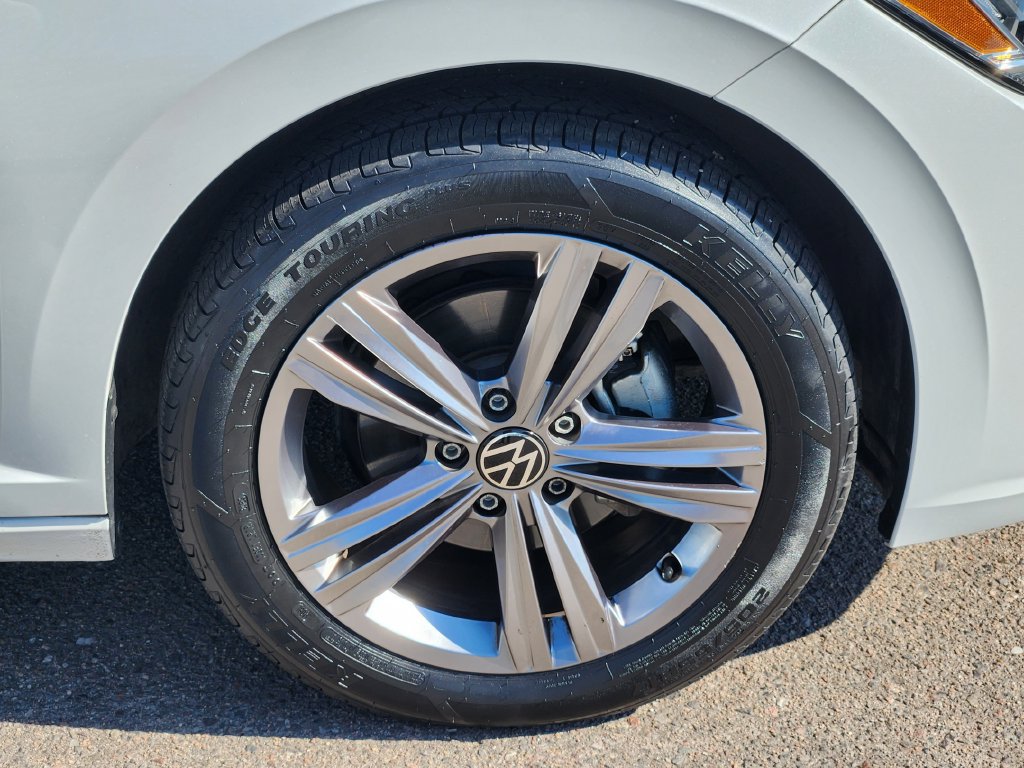 Used 2023 Volkswagen Jetta SE FWD image 18