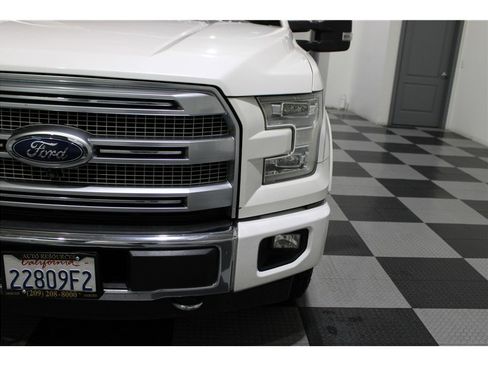 Used 2017 Ford F150 Platinum w/ Equipment Group 701A Luxury image 8