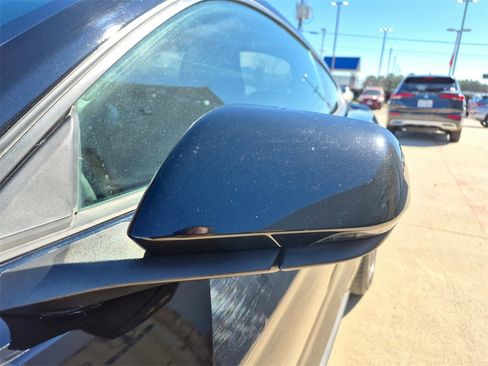 Used 2017 Ford Mustang GT Premium image 12